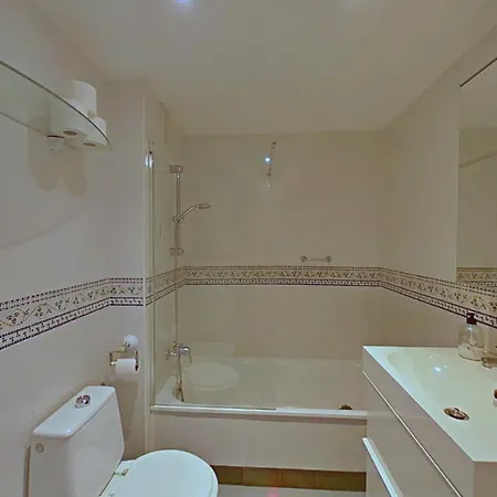 Apartamento Tranquilo , Soleado Cerca De La Playa Torremolinos