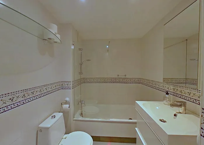 Apartamento Tranquilo , Soleado Cerca De La Playa Torremolinos